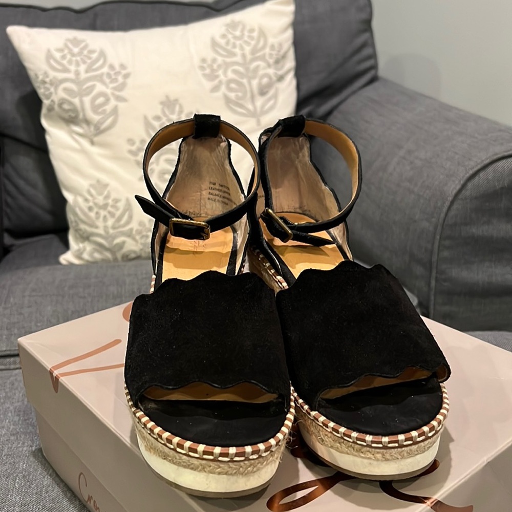 Crown Vintage Daffodil sandal.  Black suede espadrilles.Great condition.